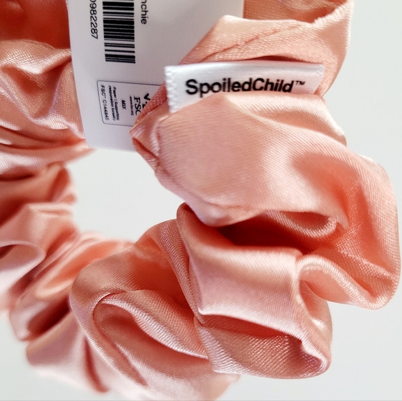 NEW Spoiled Child Peach Scrunchie🧡🩷 - Picture 6 of 6